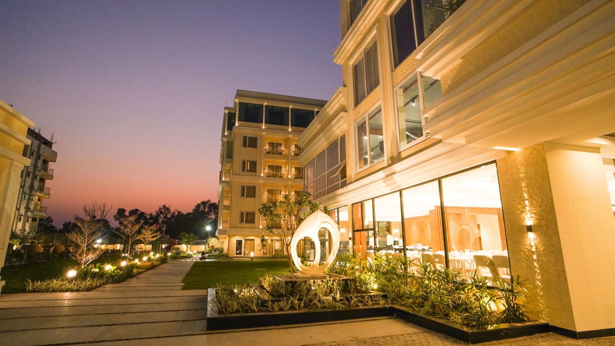 Antique Regency !! Luxurious Hotel In Digha !! Bagian luar foto
