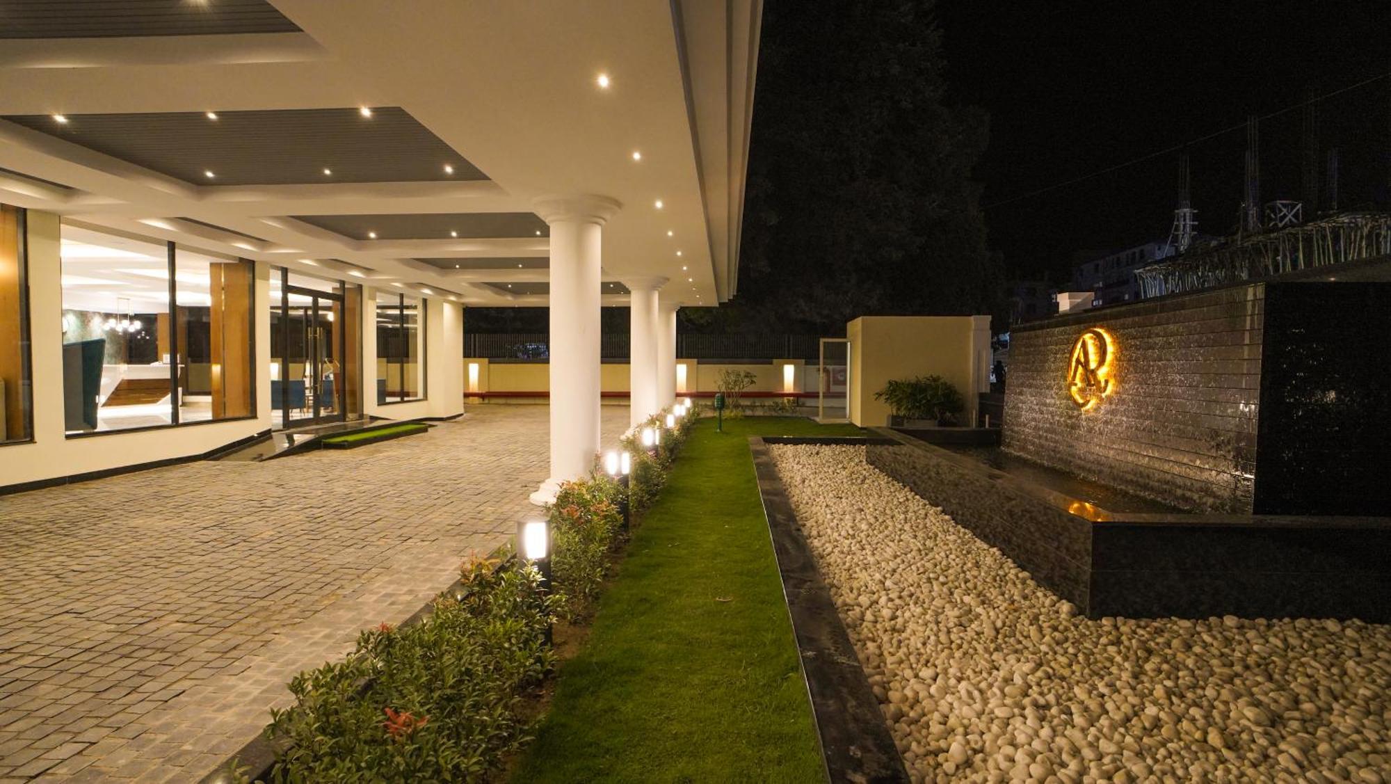 Antique Regency !! Luxurious Hotel In Digha !! Bagian luar foto